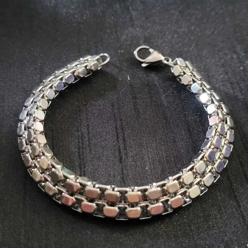Men's stainless steel thick rounded box chain bracelet